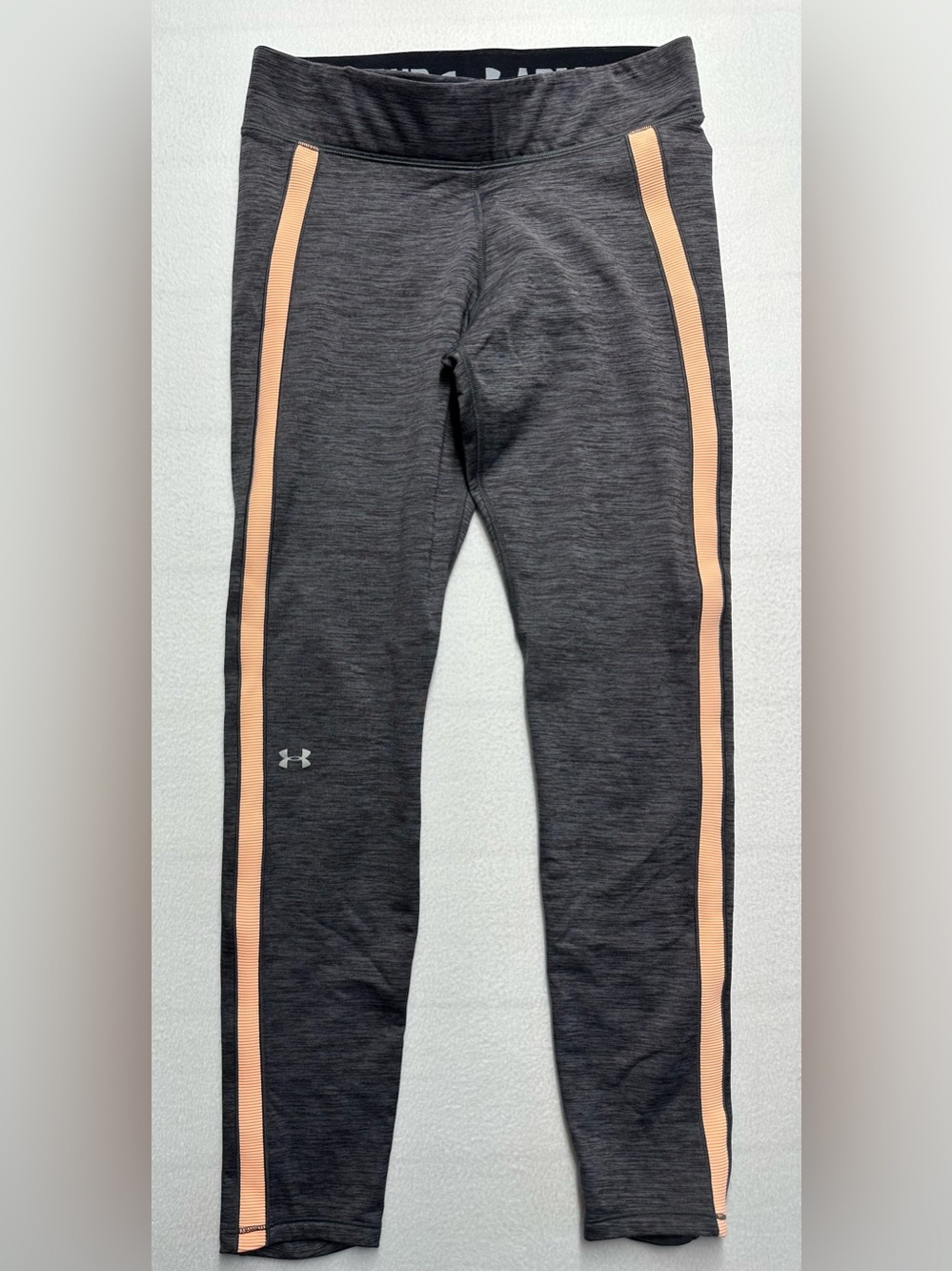 Under Armour Women’s Large HeatGear Leggings Gray Peach Stripe 29x30
